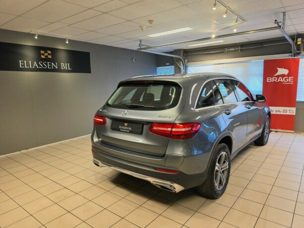 mercedes-benz-glc350-e-plug-in-petrol-2018-big-5