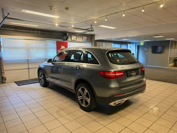 mercedes-benz-glc350-e-plug-in-petrol-2018-big-6