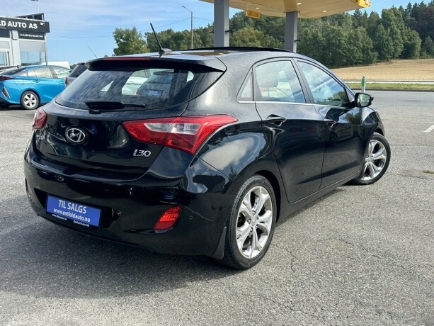 hyundai-i30-diesel-2014-big-4