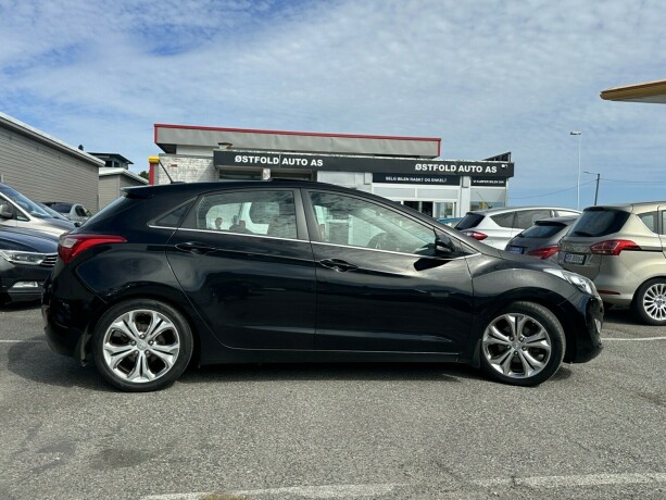 hyundai-i30-diesel-2014-big-3