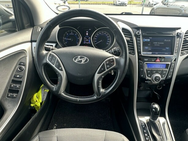 hyundai-i30-diesel-2014-big-8