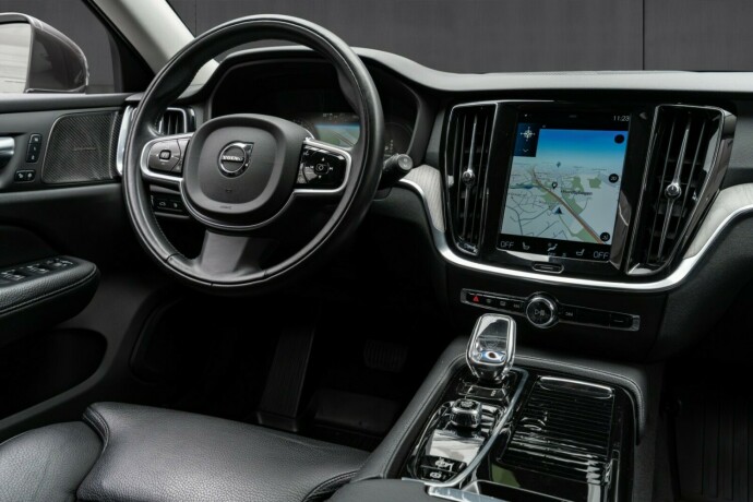 volvo-v60-elektrisitetbensin-2022-big-39