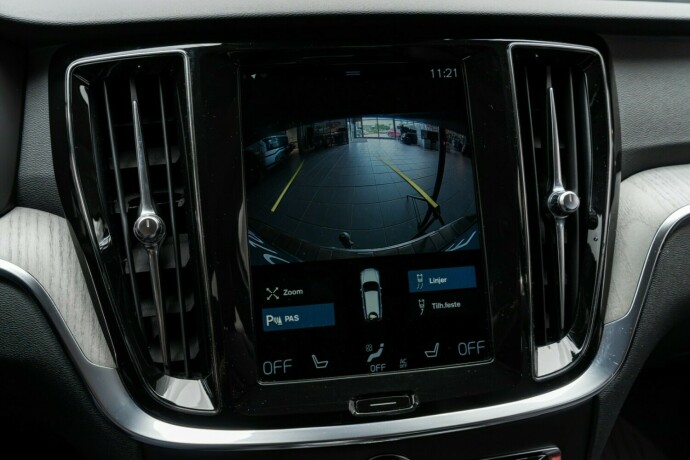 volvo-v60-elektrisitetbensin-2022-big-25