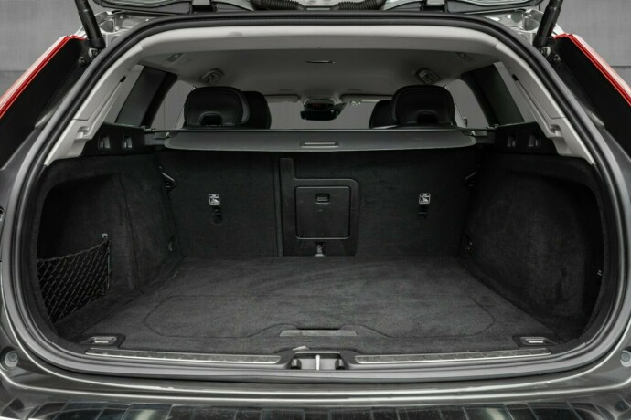 volvo-v60-elektrisitetbensin-2022-big-40