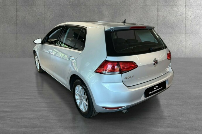volkswagen-golf-diesel-2017-big-3