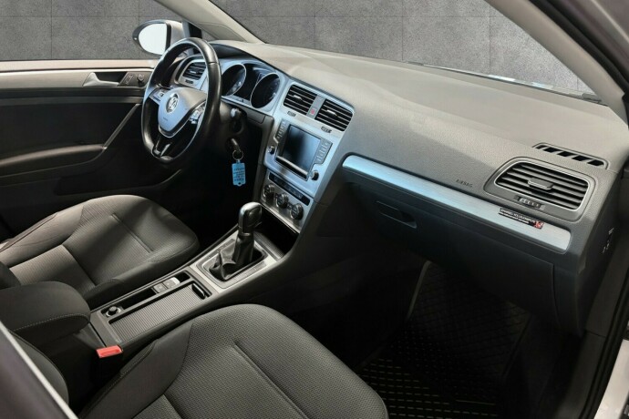 volkswagen-golf-diesel-2017-big-25