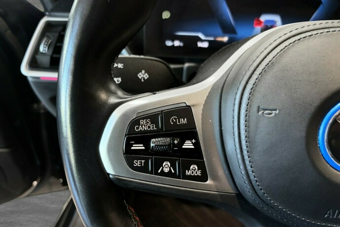 bmw-i4-elektrisitet-2023-big-27