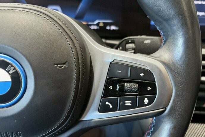 bmw-i4-elektrisitet-2023-big-21