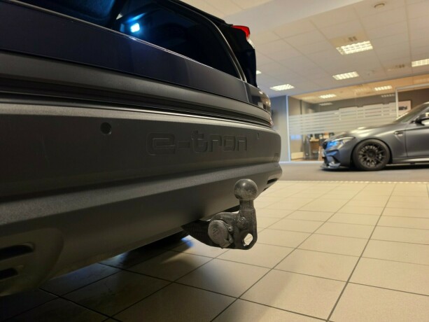 audi-q4-e-tron-elektrisitet-2026-big-23