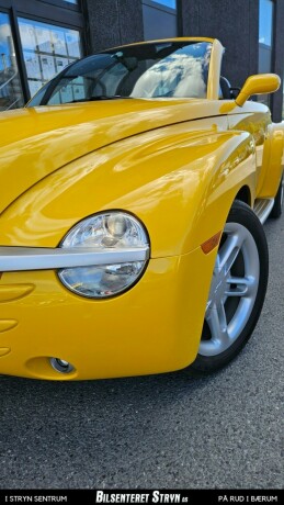 chevrolet-ssr-bensin-2004-big-4