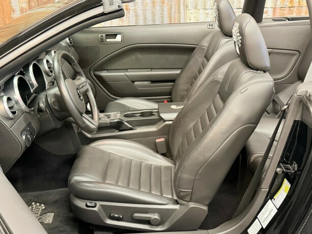 ford-mustang-bensin-2008-big-17