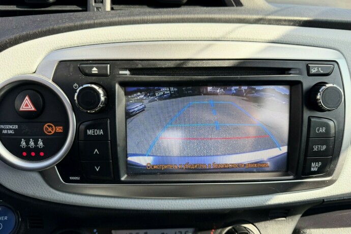 toyota-yaris-bensin-2012-big-7
