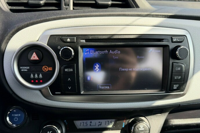 toyota-yaris-bensin-2012-big-8