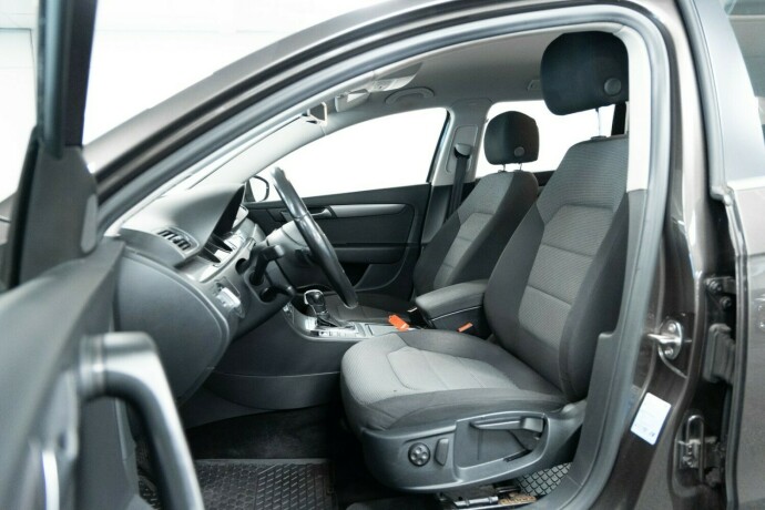 volkswagen-passat-bensin-2014-big-4