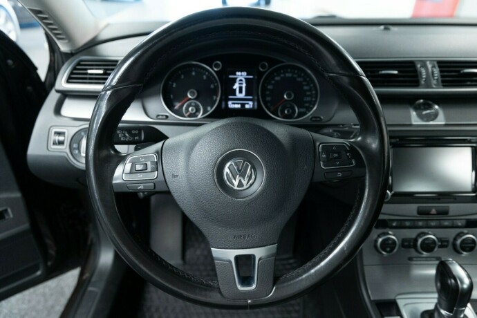 volkswagen-passat-bensin-2014-big-10