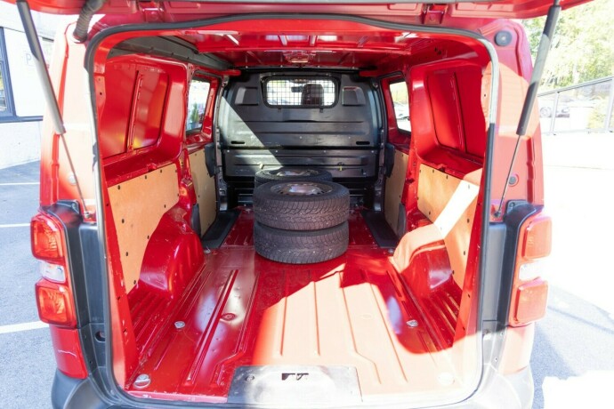 toyota-proace-diesel-2017-big-7