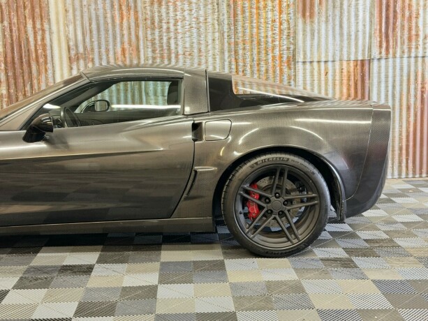 chevrolet-corvette-bensin-2006-big-12