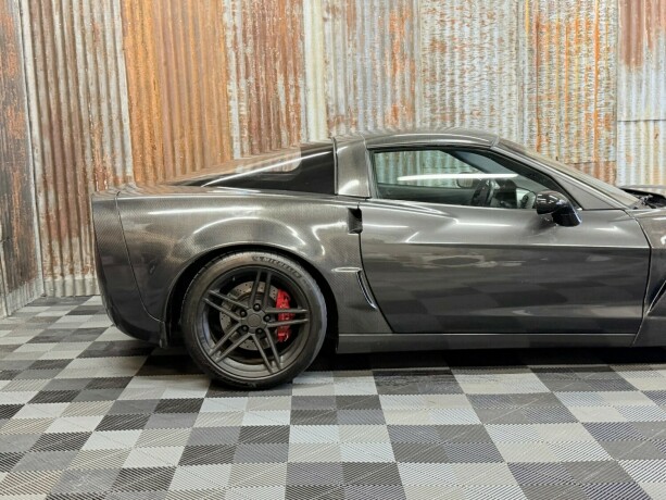 chevrolet-corvette-bensin-2006-big-4