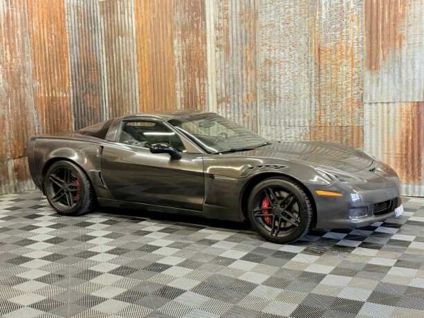 chevrolet-corvette-bensin-2006-big-2