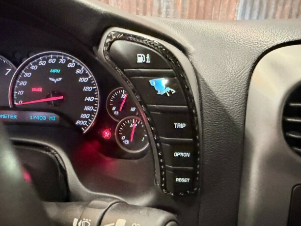 chevrolet-corvette-bensin-2006-big-25