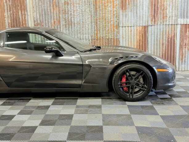 chevrolet-corvette-bensin-2006-big-3