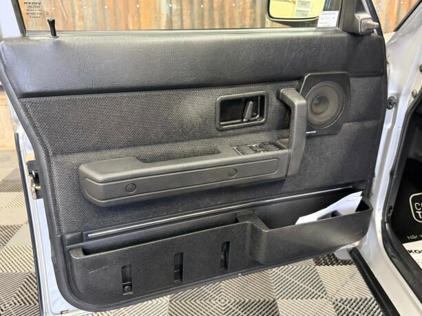 volvo-240-bensin-1992-big-16