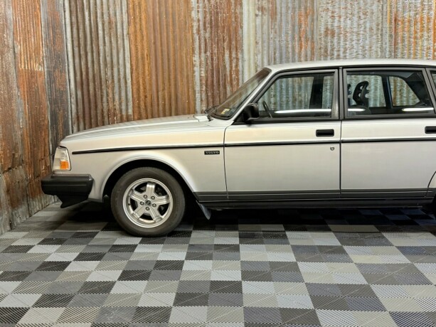 volvo-240-bensin-1992-big-10