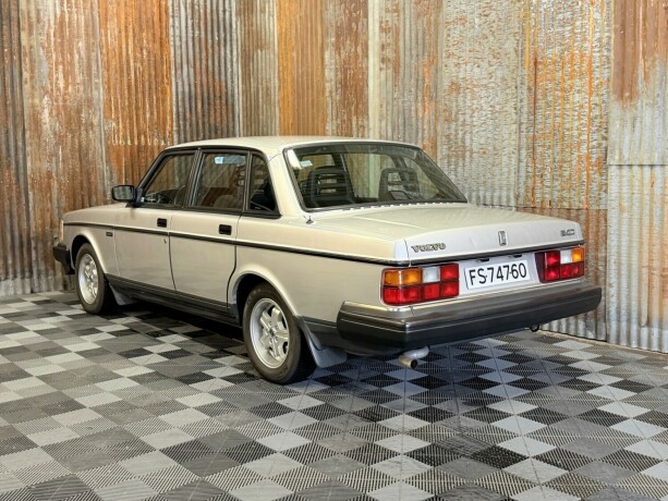 volvo-240-bensin-1992-big-7