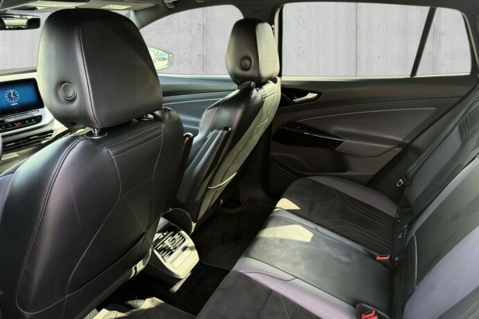 volkswagen-id4-elektrisitet-2022-big-17