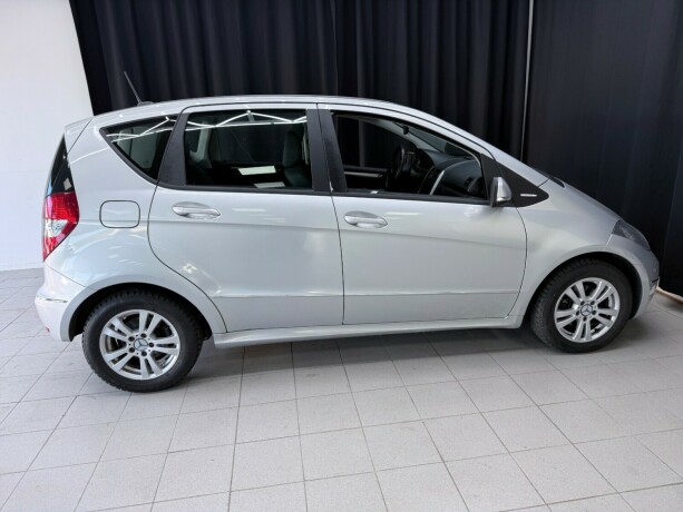 mercedes-benz-a160-bensin-2011-big-8