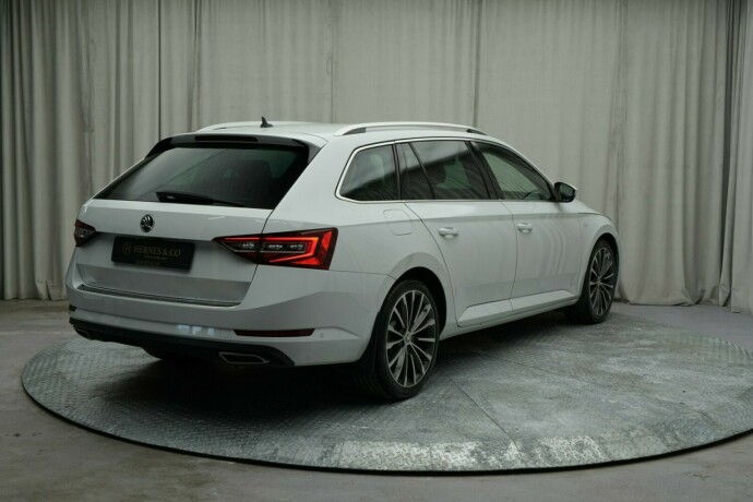 skoda-superb-diesel-2016-big-52