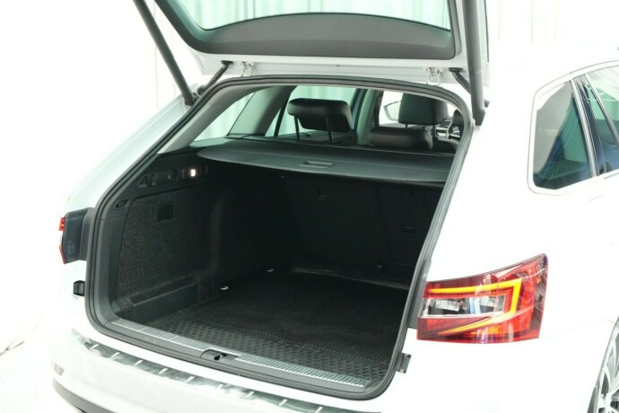 skoda-superb-diesel-2016-big-60