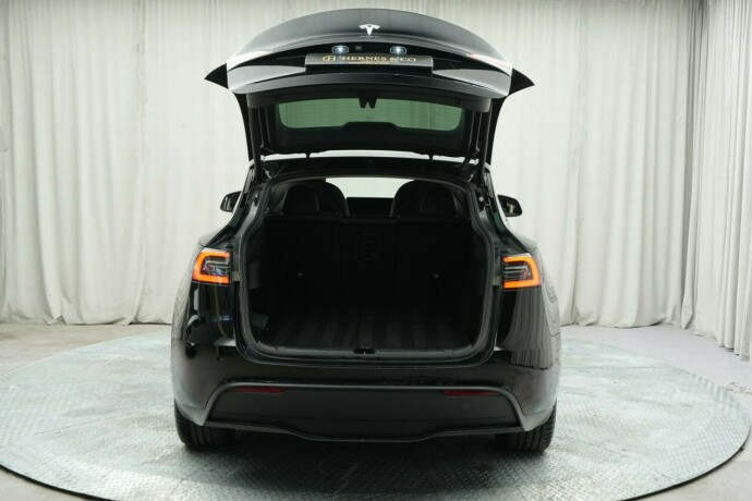 tesla-model-y-elektrisitet-2022-big-40