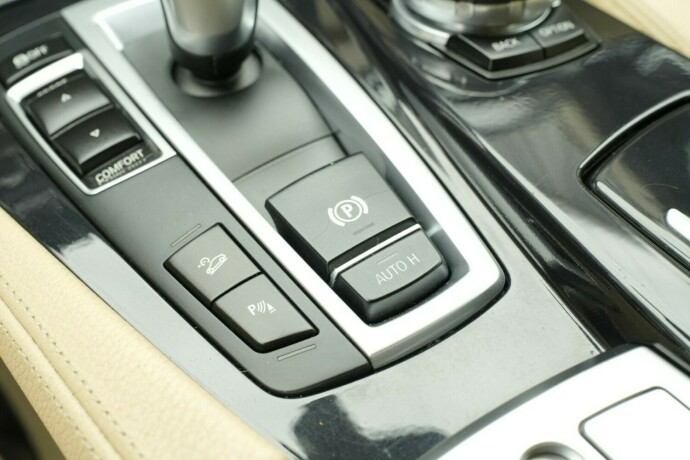 bmw-520d-diesel-2014-big-16