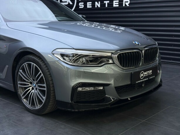 bmw-540i-bensin-2017-big-2