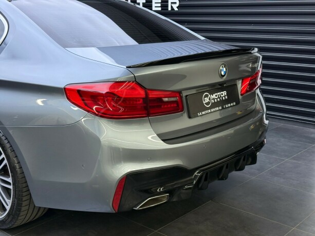 bmw-540i-bensin-2017-big-9