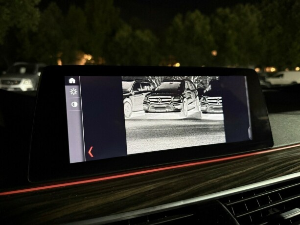 bmw-540i-bensin-2017-big-25