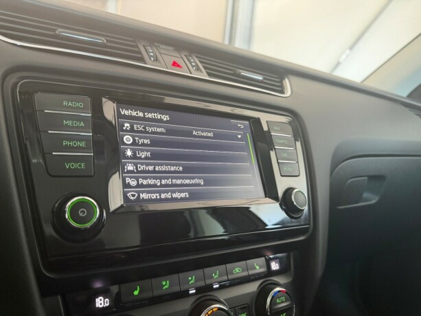 skoda-octavia-diesel-2017-big-24