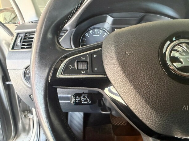 skoda-octavia-diesel-2017-big-18