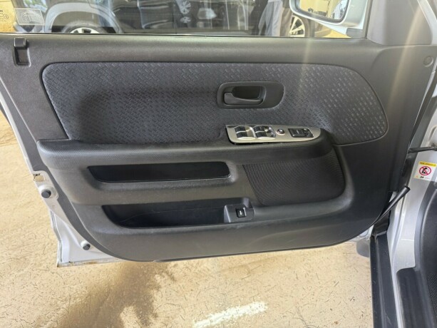 honda-cr-v-bensin-2002-big-26