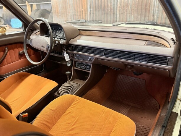 audi-100-bensin-1977-big-23