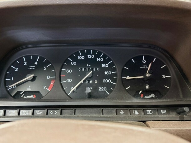 audi-100-bensin-1977-big-18