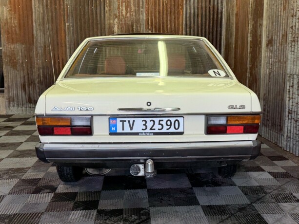 audi-100-bensin-1977-big-13