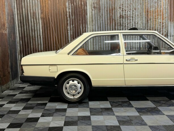 audi-100-bensin-1977-big-3