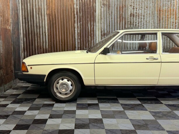 audi-100-bensin-1977-big-10