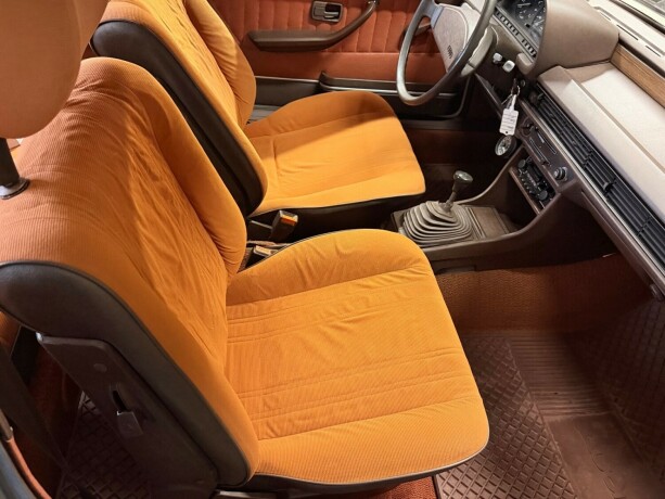 audi-100-bensin-1977-big-22