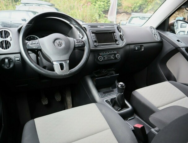 volkswagen-tiguan-bensin-2014-big-8
