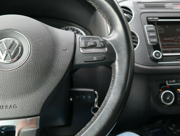 volkswagen-tiguan-bensin-2014-big-15