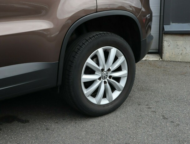 volkswagen-tiguan-bensin-2014-big-6