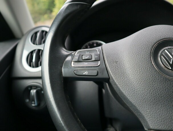 volkswagen-tiguan-bensin-2014-big-14
